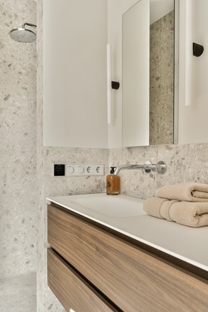 Medium property photo - Frederiksplein 26H, 1017 XN Amsterdam